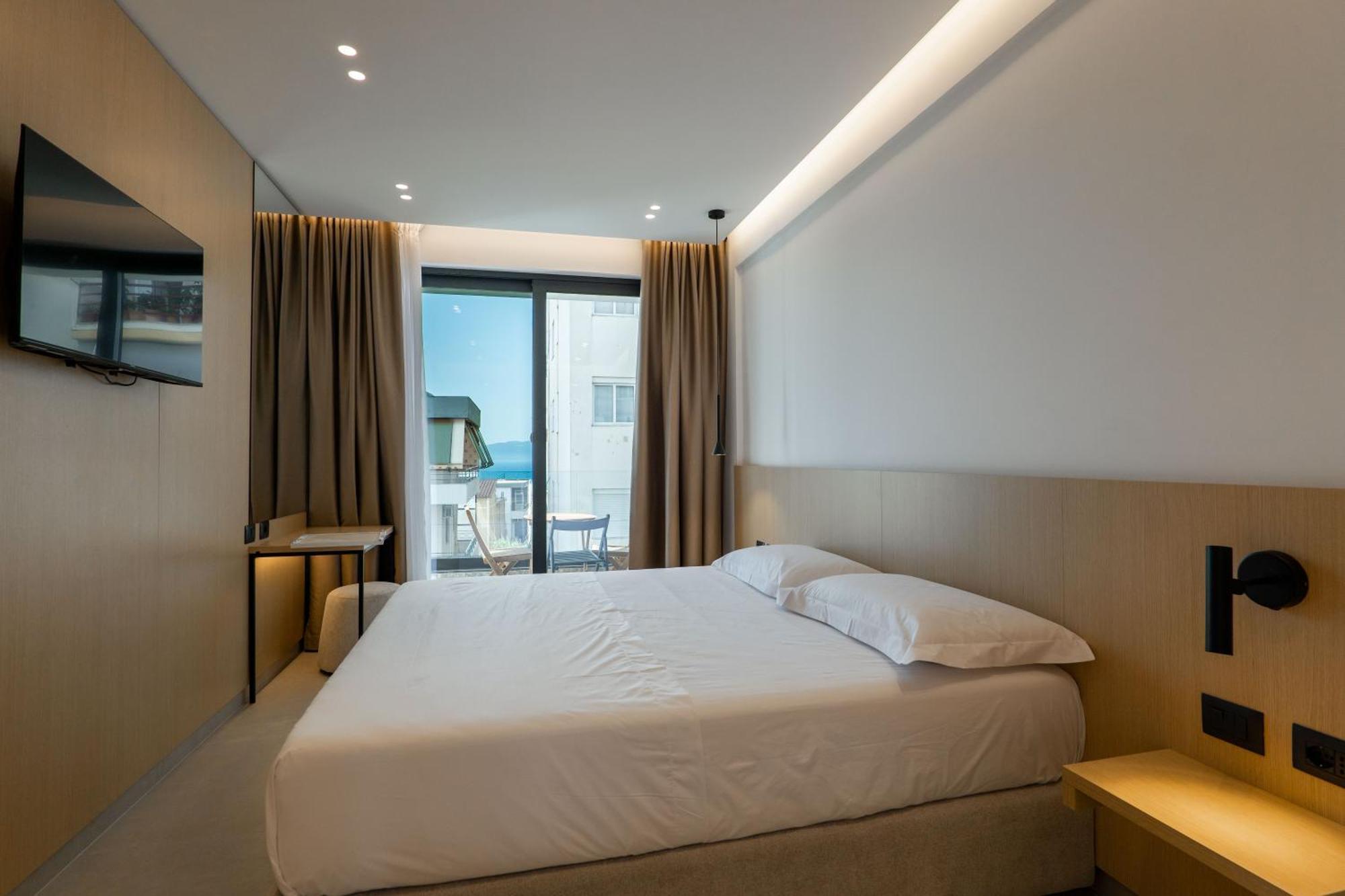 Austin Boutique Hotel Саранде Екстериор снимка